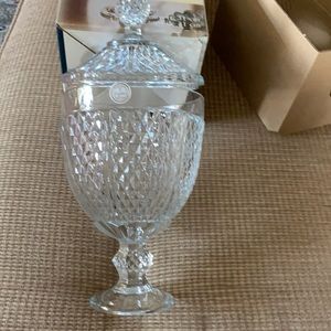 New in box Crystal clear 12 1/2 inches covered Urn .